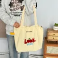 Bolso shopper de nylon amarillo informal con bordado de cerezas, cordón y gran capacidad. - Look Cereza Beige