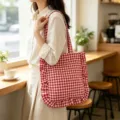 Roter karierter Rüschen-Shopper für Damen, süße Canvas-Umhängetasche, Alltagstasche. - Rot Groß Kariert Rüschen Schulter
