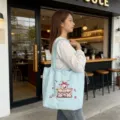 Bolso tote de lona con cerdo bordado, bolso de hombro estilo coreano informal para mujeres estudiantes - Azul claro