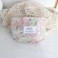 Borsa cosmetica floreale goffrata retrò, custodia portatile di grande capacità per viaggi. - Borsetta Fata Fiori di Pesco Rossetto