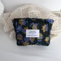 Borsa cosmetica floreale con goffratura vintage, trousse portatile per viaggi e trucco. - Borsetta Rétro Piccoli Fiori Rossetto