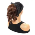Synthetische kurze lockige Pferdeschwanz Haarverlängerung Detailansicht, 30cm braunes Haarteil. - Hellbraun
