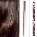Detailansicht der 24 Zoll glitzernden Haarverlängerung mit Clip, glänzendes Feenhaar. - Gemischte Farben