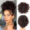 Chignon per capelli ricci sintetici, coda di cavallo corta mossa con coulisse per donne - Marrone Scuro(4)