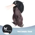 Elegante berretto in pile con capelli sintetici corti e ondulati per autunno e inverno. - Stile Ricamo Farfalla / AT157-2/33 (Capelli corti mossi castano scuro - Cappello farfalla nero)