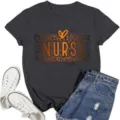 Damen Krankenschwester T-Shirt in Grau mit Leoparden-Herz - S / Oberteile / Grau