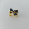 Retro goldene hohle Schleife offener Ring mit funkelnden blauen Zirkoniasteinen, elegante Mode. - Blauer Ring