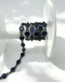 Schwarze Kupferkette mit blauen Zirkonias, 1m DIY facettierte Kristall Schmuckkette Komponente. - Schwarz mit Blauem Zirkon