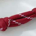 Rotes geflochtenes Seil Armband gewebte Kordel stylisches Accessoire Alltag Schmuck Mode Artikel - Ankerkettenglied Strass Armband / Gold Dunkelrot