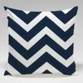 Housse de coussin moderne bleu marine et blanche a motif Chevron pour decoration de lit et salon. - Housse de Coussin Peau de Pêche 45x45cm / BZ202406018-4