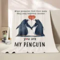 Morbidissima coperta in pile con illustrazione di pinguini romantici per tutte le stagioni. - Coperta in flanella con stampa su un lato, 70x100 cm (230 g) / ZM20260522-2
