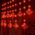 Rode lampion gordijn lichtjes voor Chinees Nieuwjaar, feestelijke LED slingers decore. - 10 Grote Lantaarns & 40 Kleine Fu Gordijn Licht