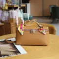 Bolso caja de cuero genuino de alta calidad, elegante bolso de hombro cruzado para mujer con pañuelo. - Marrón Dorado