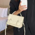 Elegante bolso bandolera de cuero genuino color crema para mujer, con asa superior. - 23*8*16CM / Blanco Roto