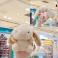 Niedlicher Plueschhase Puppe weiches Stofftier Schlappohr Hase Geschenk fuer Kinder Neu - Khaki / 14cm Standard-Kette