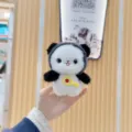 Süßer Panda Plüsch Anhänger Spielzeug Schlüsselanhänger mit Mini Spiegelei Taschen Deko. - Reguläre Hängekette / Grauer Hut