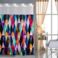 Cortina de ducha con estampado geométrico de rombos de colores y ojales metálicos para el baño - 180x188cm Cortina de Ducha Sola / 26SYL-1