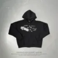Sweat à capuche zippé noir oversized vintage avec motif de voiture rétro pour tous. - S / Hauts / Noir