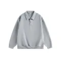 Graues langärmliges Herren Polo-Sweatshirt mit klassischem Reverskragen und Knöpfen. - S / Oberteile / Gemischt Grau