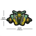 Detaillierte Ansicht des 3D PVC Taktik Moral Patches mit Drohnen-Operator Design. - Artilleriebediener (Grün)