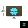 Parche moral táctico luminoso con bonito diseño de trébol, parte posterior de gancho y bucle duradera. - Trébol de cuatro hojas luminoso (verde y azul)
