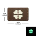 Parche táctico de trébol luminoso en la oscuridad insignia de mochila militar 3x4cm - M00433-14 Parches luminosos de trébol de cuatro hojas (Base de barro y blanco)