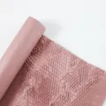Rosa Wabenpapier Rolle, umweltfreundliches Polster-Blumenpapier zum Verpacken von Blumensträußen. - 50cm*10 Yards/Rolle / Lotusrosa