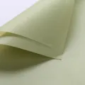 Papel de envolver floral mate verde claro de plástico impermeable para ramos de flores - 58x58cm / Verde Bambú