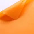 Papel de envolver floral esmerilado naranja, material plástico impermeable para ramos. - 58x58cm / Naranja Brillante