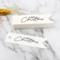 Etichette regalo di Natale in carta bianca con tipografia elegante, ideali per decorazioni. - Natale / Confezione da 100