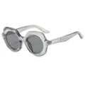 Schicke Retro Oversize Sonnenbrille für Damen, elegante transparente graue Fassung cool. - Durchscheinender grauer Rahmen Graues Glas