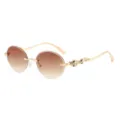 Luxus Vintage runde Metallsonnenbrille mit braunem Farbverlauf und Schlangendekor - Goldrahmen Tee Verlaufgläser
