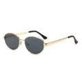 Retro ovale zonnebril voor dames, gouden metalen montuur met zwarte pootjes en donkere lenzen. - Gouden Frame Grijze Lens