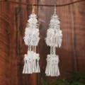 Boucles d'oreilles ethniques Miao en argent avec de longs glands élégants - Pompon Cône Creux (E4272) / Argent