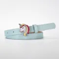 Leuke kinderriem in lichtblauw met schattige eenhoorn metalen gesp voor hippe outfits. - Hemelsblauw