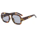 Modische Schildpatt-Piloten-Sonnenbrille mit massivem Gestell für trendigen Alltag und Outdoor. - Schildpatt Rahmen Hellgraue Gläser