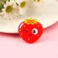 Süße Cartoon Acryl Erdbeere Brosche Pin DIY Abzeichen Kleidung Rucksack Zubehör Geschenk - Erdbeere Stil (A1443)