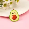 Süße Cartoon Avocado Acryl Brosche Variante, schönes Kleidungsstück Tasche Accessoire. - Avocado Stil (A1455)