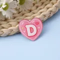Lindo broche de acrílico corazón rosa letra D insignia de mochila accesorio de bricolaje - Letra D