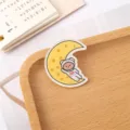 Cute astronaut bear acrylic brooch pin, cartoon moon badge for students and daily gifts. - Moon Bear (A1351)