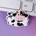 Graziosa spilla patch mucca in acrilico, accessorio animale nero e bianco per uso quotidiano. - Stile Mucca Dudu (A1181)