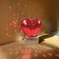 Roter Herz Disco Ball Spiegel Ornament für Party Heimdekoration, glänzender Tischaufsteller. - Disco Herz Ornament (DS-01R) / Rot