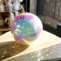 Palla a specchi disco colorata per decorazione di nozze sul palco, sfera di vetro riflettente. - Sfera Rotonda Iridescente PET / 25cm