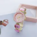 Schicke Damen Quarzuhr mit rosa Kristallarmband und goldfarbenem Gehäuse für den Alltag. - Rosa