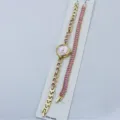 Damen Quarz Uhr und Kristall Armband Set, modisches rosa Zifferblatt goldenen Schmuck. - Rosa