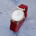 Women quartz watch red silicone strap fashion casual wristwatch with digital dial. - Red