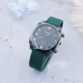 Stylish square quartz watch with dark green silicone strap and clear dial numbers for women. - Green