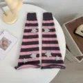Y2K Strick-Beinwärmer für Damen, schwarz-rosa gestreifte Stulpen mit glänzenden Silbersternen. - Dunkelgrau Rosa Stern