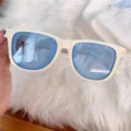Vintage kleine Sonnenbrille für Damen und Herren, schickes herzförmiges blaues Linsendesign. - Quadratischer Rahmen Herz - Blau