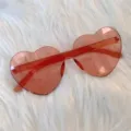 Rote herzförmige Sonnenbrille für Damen, trendige randlose Brille, ästhetische Party-Accessoires. - Herz Weinrot